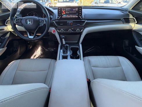Used 2018 Honda Accord EX-L image 18