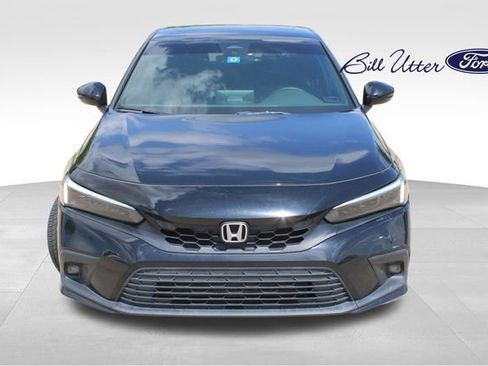Used 2022 Honda Civic Sport Touring image 2