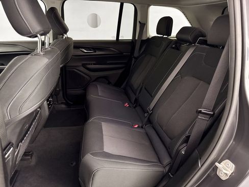 Used 2024 Jeep Grand Cherokee Laredo X RWD image 25