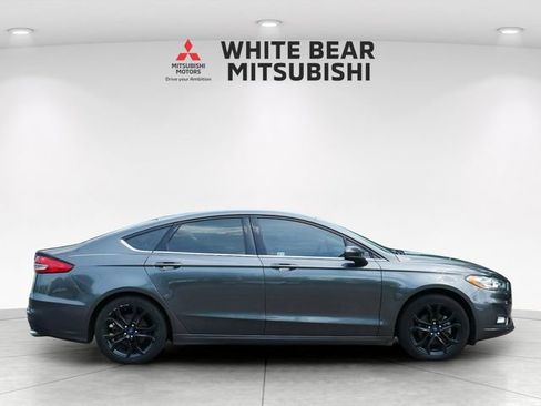 Used 2019 Ford Fusion SE FWD image 6