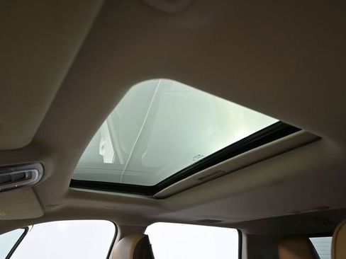 Used 2024 RAM 3500 Limited w/ Towing Technology Group image 28