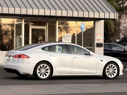 Used 2019 Tesla Model S Long Range image 7