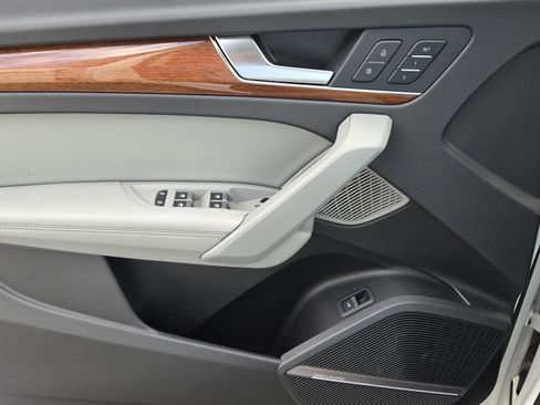 Used 2022 Audi Q5 2.0T Prestige image 16