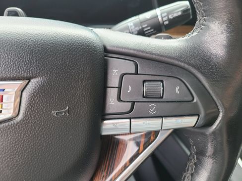 Used 2023 Cadillac Escalade ESV Premium Luxury AWD/4WD image 27