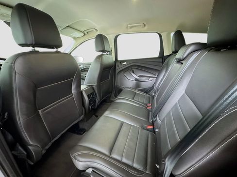 Used 2016 Ford Escape SE w/ SE Leather Comfort Package image 17