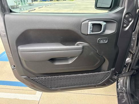 New 2026 Jeep Gladiator Sport image 19