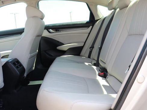 Used 2020 Honda Accord EX-L image 13