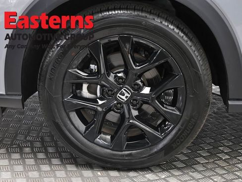 Used 2025 Honda HR-V Sport image 31