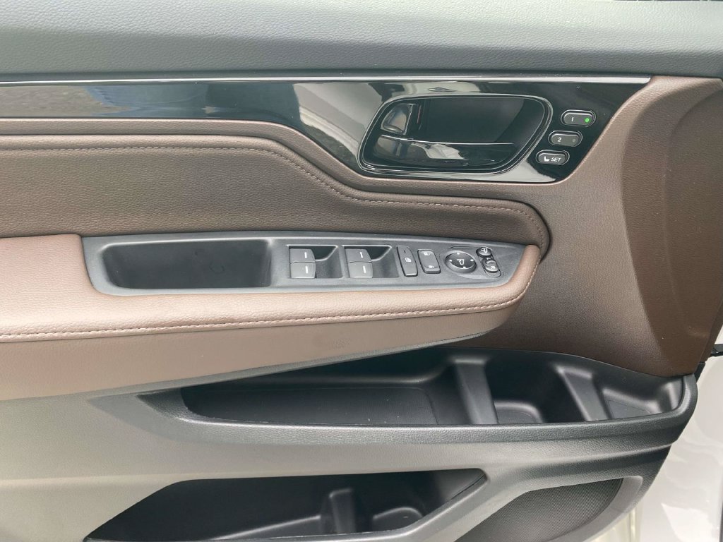 New 2027 Honda Odyssey Elite image 16