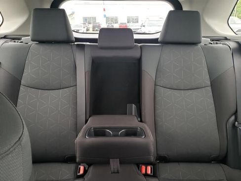 Used 2025 Toyota RAV4 XLE AWD/4WD image 14