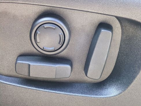 Used 2024 Land Rover Discovery Sport S image 14