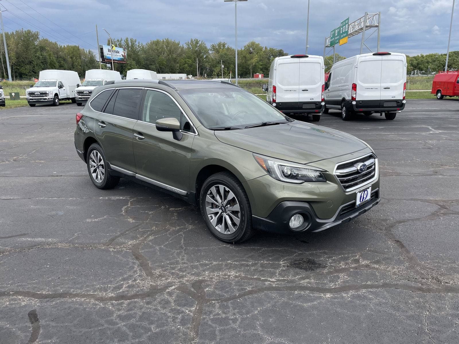 Used 2019 Subaru Outback 2.5i Touring w/ Popular Package #3A AWD/4WD image 7