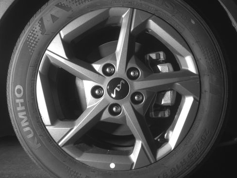 Used 2025 Kia K4 LXS image 13