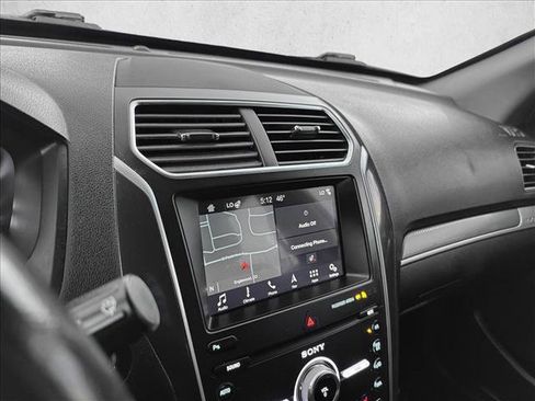Used 2019 Ford Explorer Sport image 13