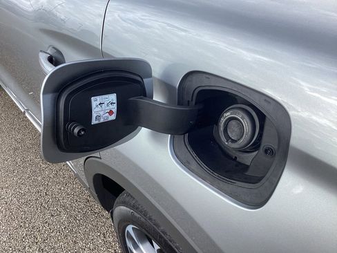 Used 2022 Lincoln Nautilus Reserve w/ Equipment Group 201A image 16