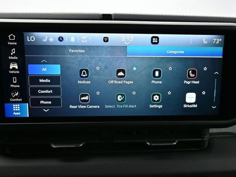 Used 2025 Jeep Wrangler Sahara image 28