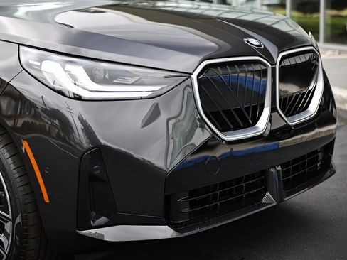 Used 2025 BMW X3 xDrive30i w/ M Sport Package image 2