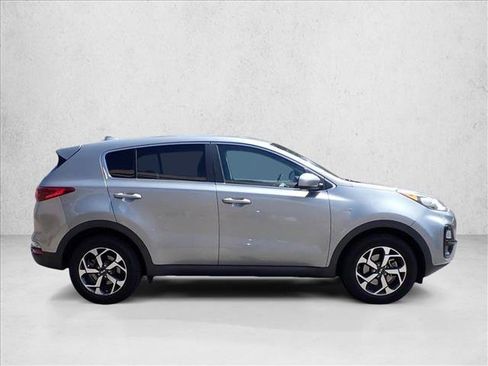 Used 2022 Kia Sportage LX AWD/4WD image 10