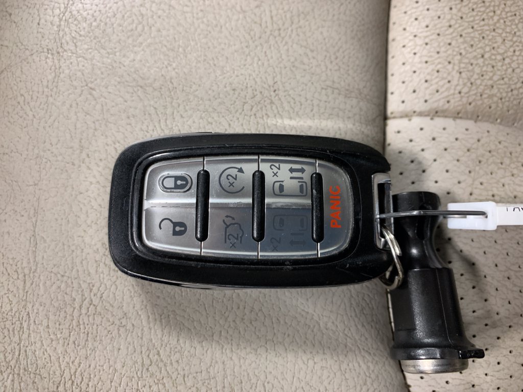 Used 2019 Chrysler Pacifica Touring-L Plus FWD image 31