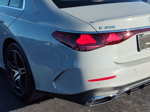 Used 2025 Mercedes-Benz E 350 Sedan image 32