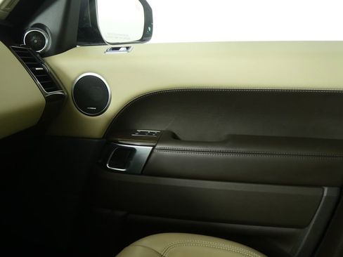 Used 2022 Land Rover Range Rover Sport HSE Silver Edition image 31