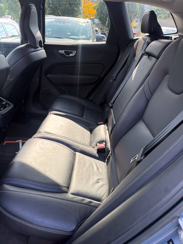 Used 2023 Volvo XC60 B6 Ultimate AWD/4WD image 9