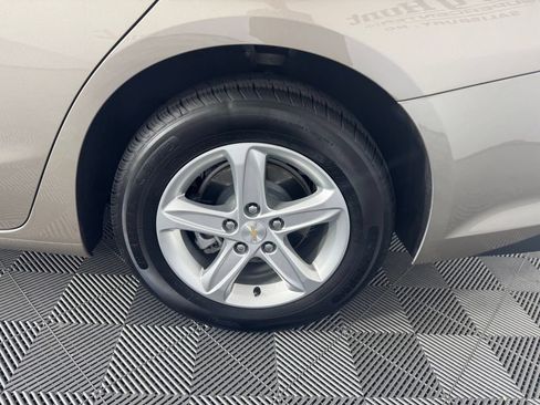 Used 2024 Chevrolet Malibu LT FWD image 13