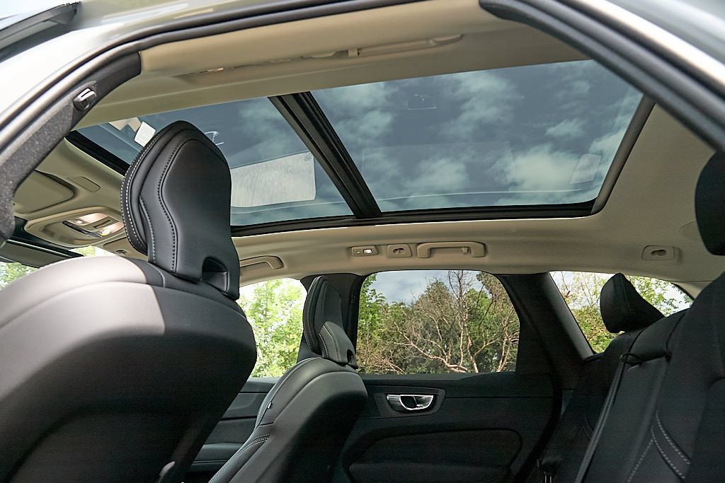 New 2026 Volvo XC60 B5 Ultra w/ Climate Package AWD/4WD image 22