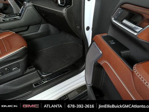 Used 2024 GMC Sierra 2500 Denali Ultimate image 26
