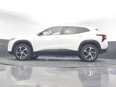 Used 2024 Chevrolet Trax RS w/ Driver Confidence Package image 25