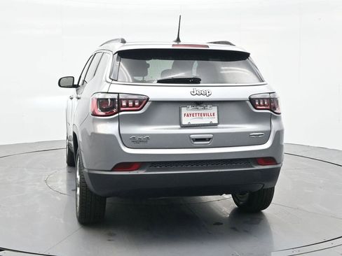 Used 2022 Jeep Compass Latitude image 7