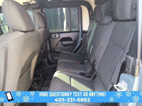 Used 2024 Jeep Gladiator Sport image 22