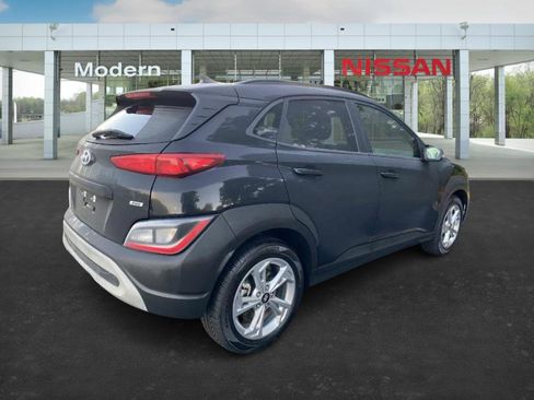Used 2023 Hyundai Kona SEL image 5