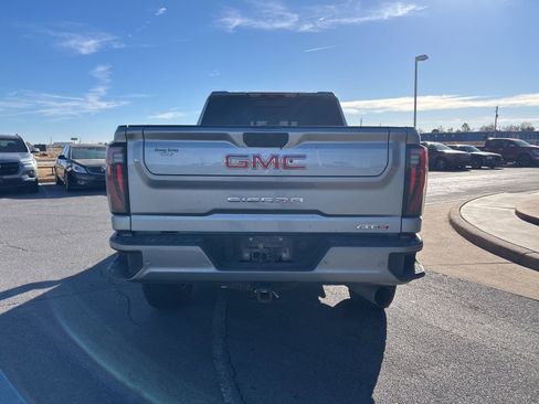 Used 2024 GMC Sierra 2500 AT4 w/ AT4 Premium Plus Package image 6