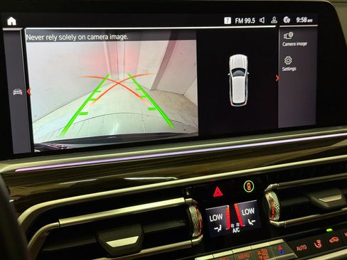 Used 2019 BMW X5 xDrive40i w/ Premium Package 2 image 24