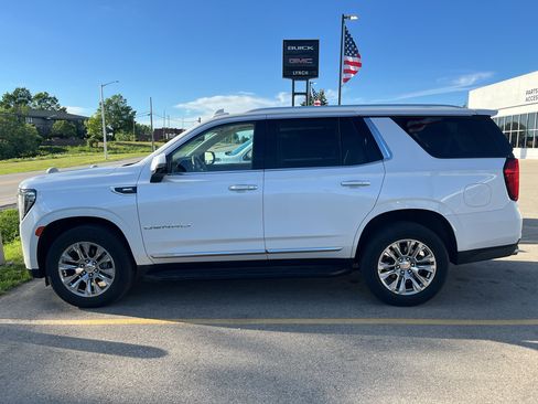 Used 2021 GMC Yukon Denali AWD/4WD image 2