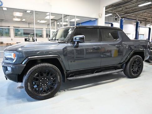 Used 2025 GMC Hummer EV 2X w/ LPO, Dark Essentials Package image 9