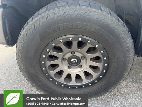 Used 2017 Toyota Tundra SR5 w/ TRD Off Road Package AWD/4WD image 7