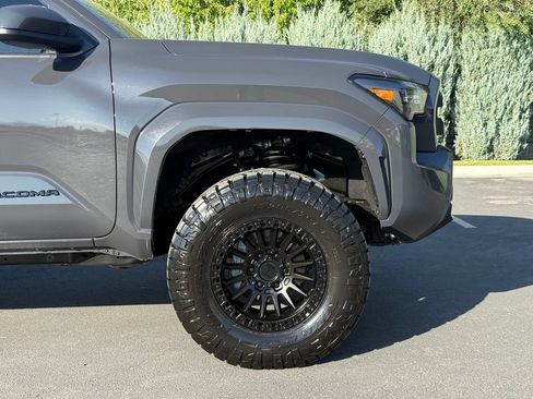 Used 2024 Toyota Tacoma SR5 AWD/4WD image 6