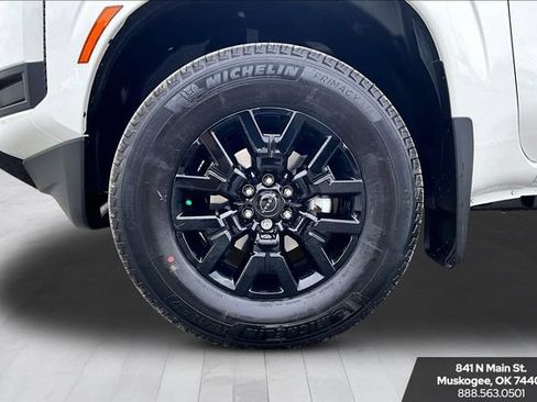 New 2026 Nissan Frontier SV w/ Tow Package AWD/4WD image 20
