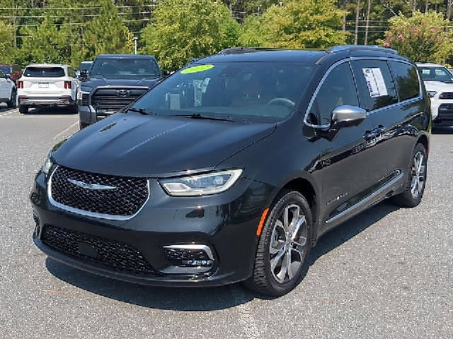 Used 2022 Chrysler Pacifica Pinnacle AWD/4WD image 12
