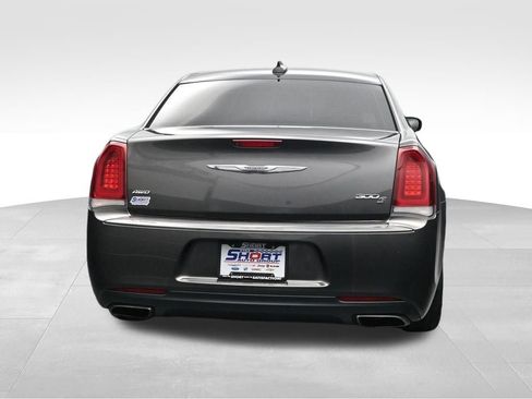 Used 2015 Chrysler 300 S AWD/4WD image 4