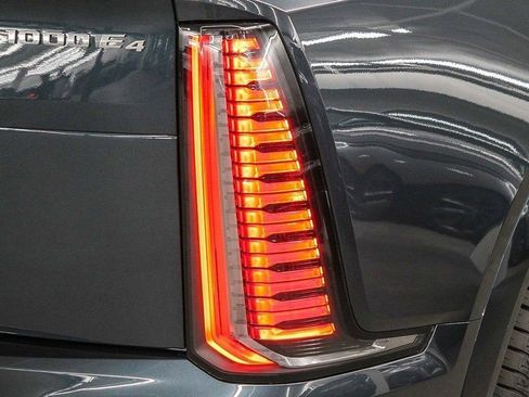 New 2026 Cadillac Escalade IQ Luxury 1 image 18