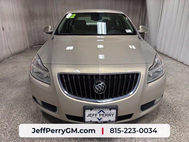 Used 2012 Buick Regal Leather FWD image 6