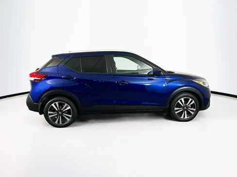 Used 2019 Nissan Kicks SV FWD image 10