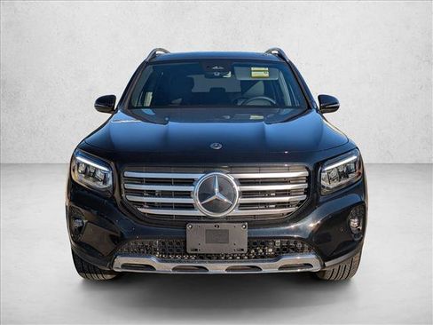Certified 2025 Mercedes-Benz GLB 250 image 2