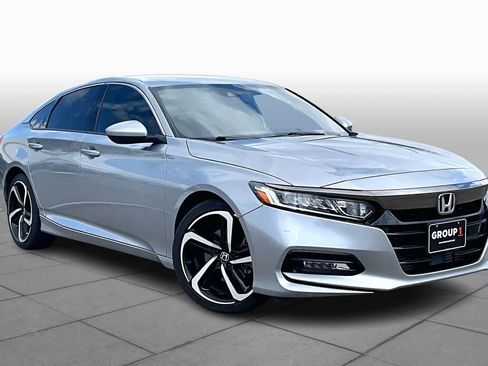 Used 2019 Honda Accord Sport image 3