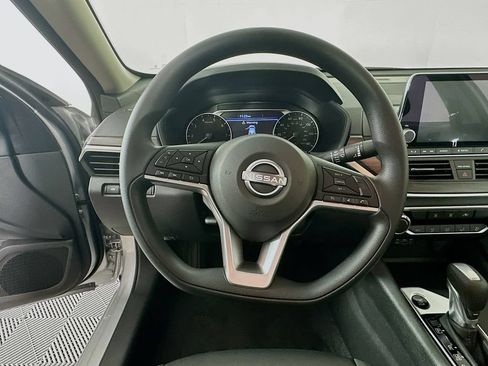 New 2026 Nissan Altima 2.5 SV AWD/4WD image 16