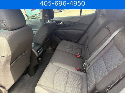 Used 2021 Chevrolet Equinox LT AWD/4WD image 18