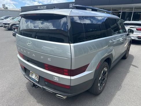 Used 2025 Hyundai Santa Fe SEL FWD image 5